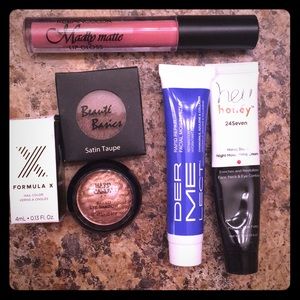 Makeup sample lot